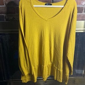 B.L.E.U. Plus size top